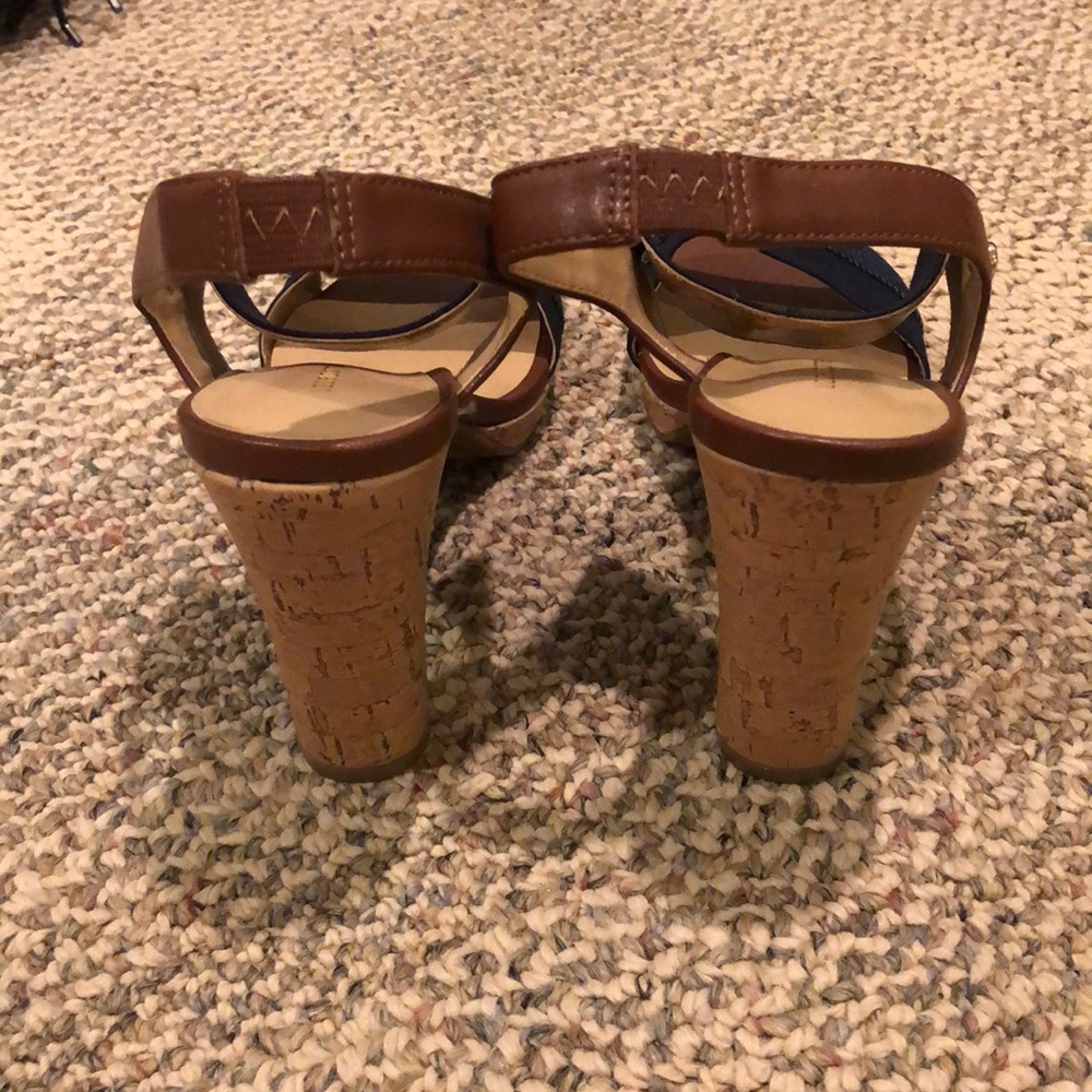 Sandals - Picture 3 of 3